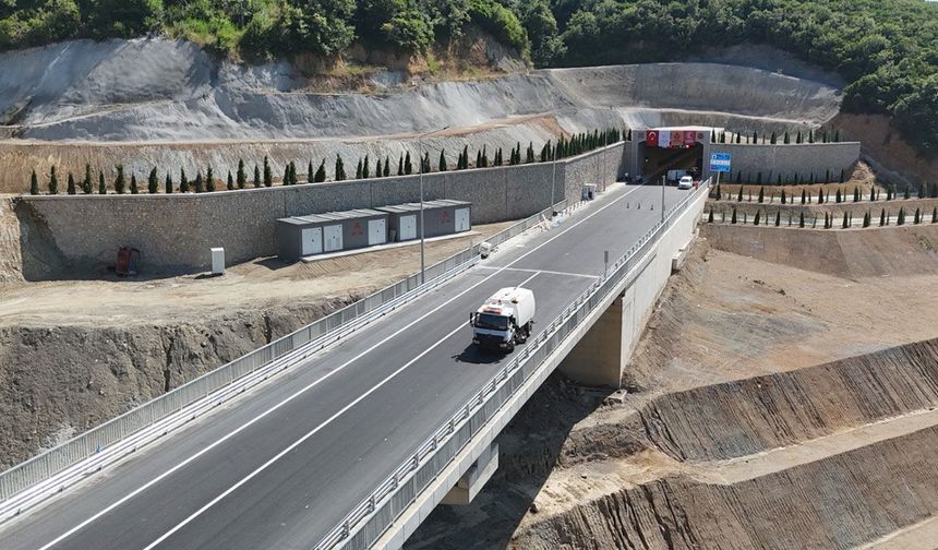 Bakan Uraloğlu: Yalova-Armutlu Yolu yarın hizmete açılacak