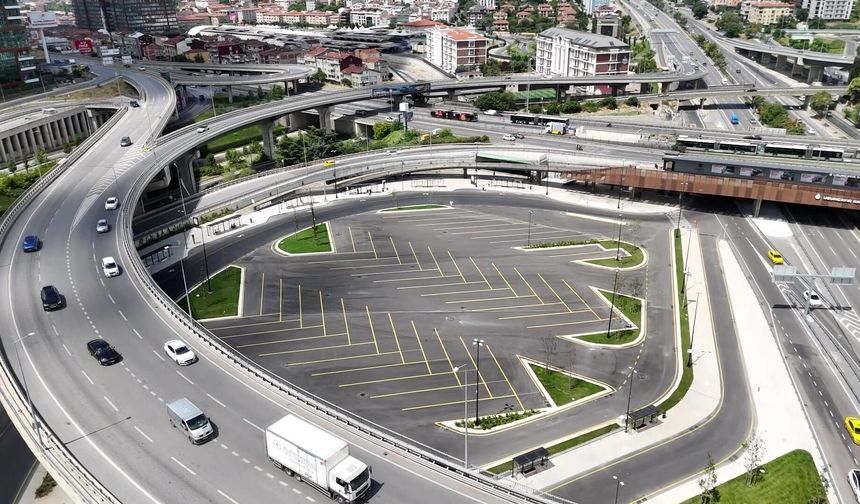 Kadıköy Rıhtım’daki otobüs peronları kaldırılıyor: 26 hat Uzunçayır’a taşınacak