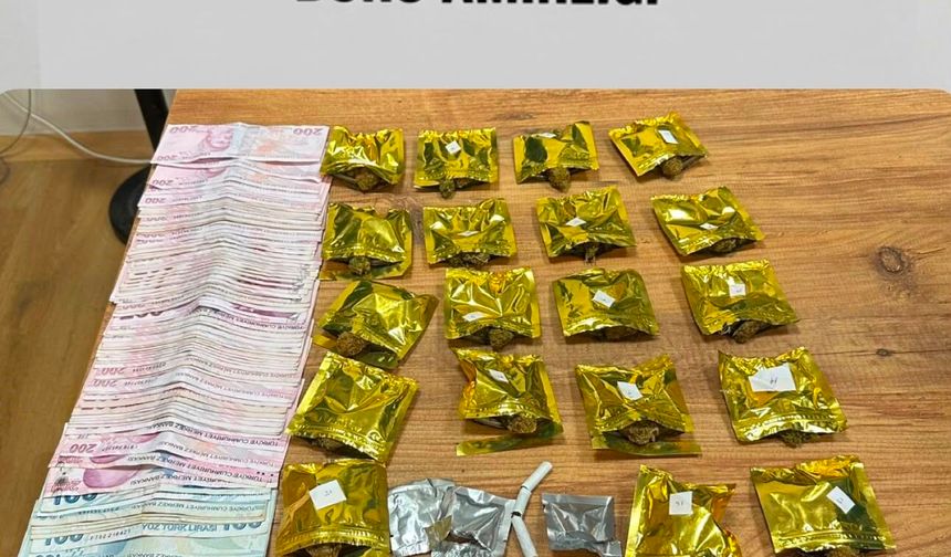 Küçükçekmece'de durdurulan araç, uyuşturucu kuryesi çıktı