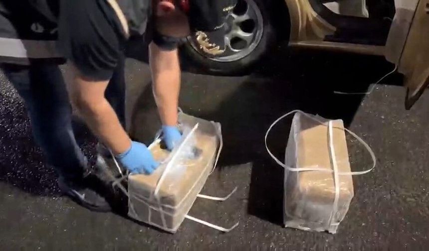 İstanbul’da silah sevkiyatına operasyon: 120 tabanca ele geçirildi