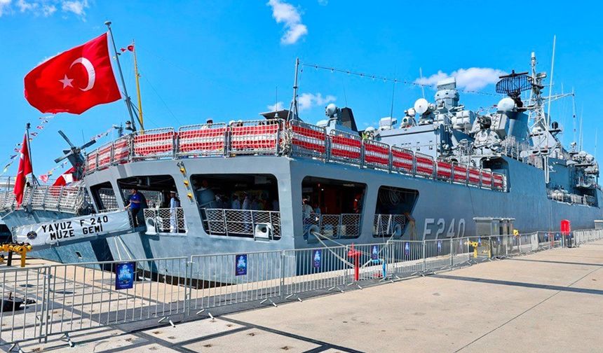 TCG Yavuz Beykoz sahiline demirleyecek: Müze gemi olarak ziyarete açılacak