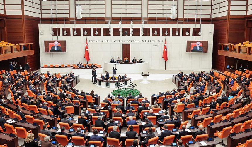 TBMM'de yeni yasama yılı için tadilat çalışmaları başladı