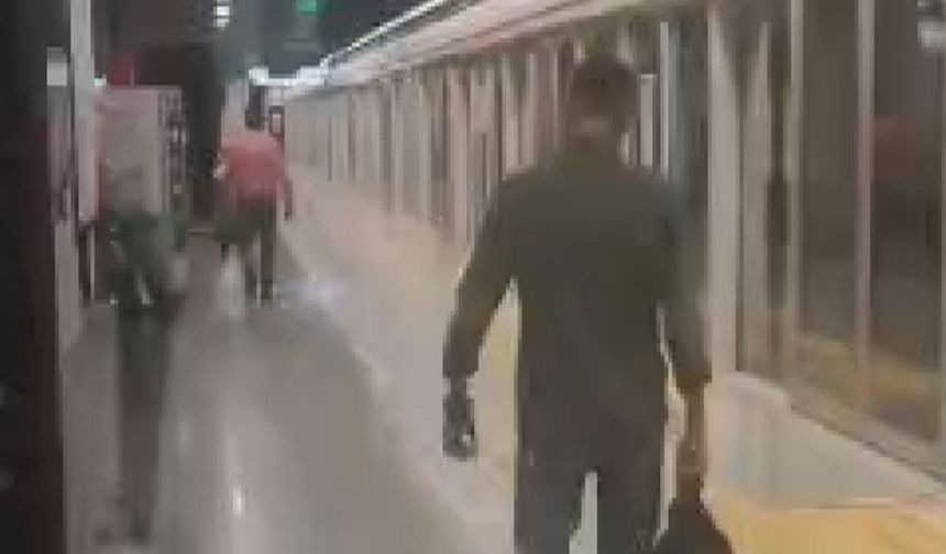Metro durağında sigara tartışması kamerada