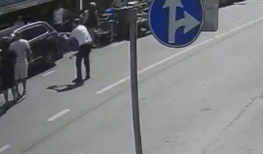 Şişli’de motosiklet kavgası: Yumruk yiyince bıçakla bacağından yaraladı