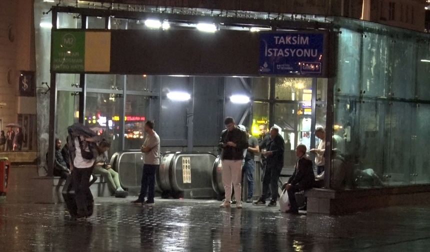 İstanbul’da sağanak yağış etkili oldu