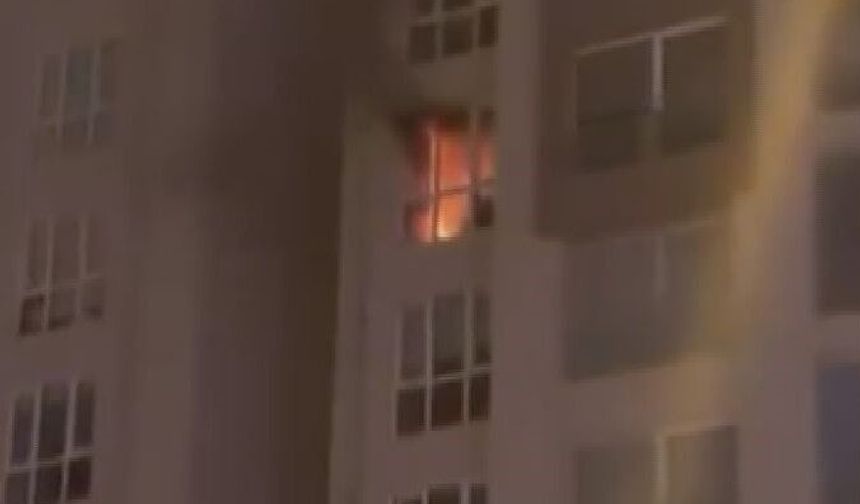 12 katlı binada çıkan yangında mahsur kalan 3 kişi kurtarıldı