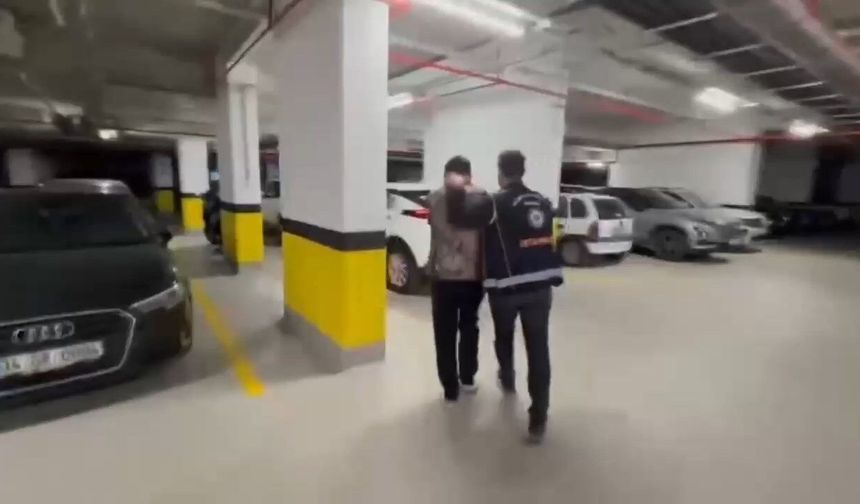İstanbul merkezli 13 ilde sahte belgelerle vatandaşlık operasyonu