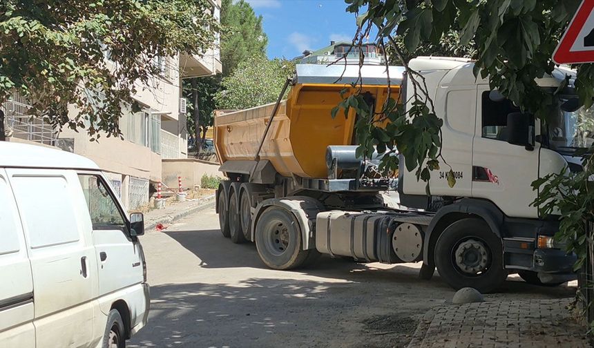 Maltepe’de inşaat çalışması trafiği felç etti!