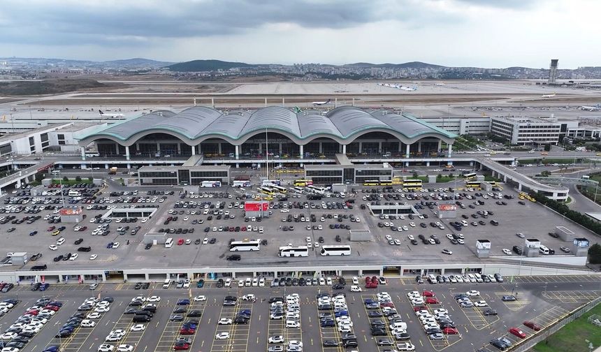 Sabiha Gökçen Havalimanı yaz sezonunda 14 milyondan fazla yolcuya hizmet verdi
