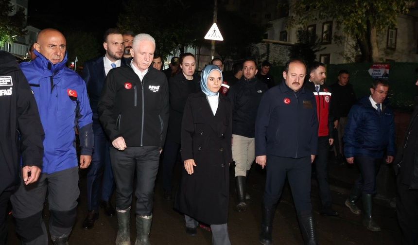 Bakan Göktaş, Sarıyer Ayazağa’da vatandaşlarla bir araya geldi