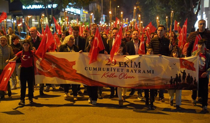 Cumhuriyet’in 103. yılı Tuzla’da kültür, sanat ve sporla kutlanıyor
