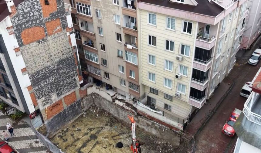 Bahçelievler’de iki binada çökme: 20 daire tahliye edildi