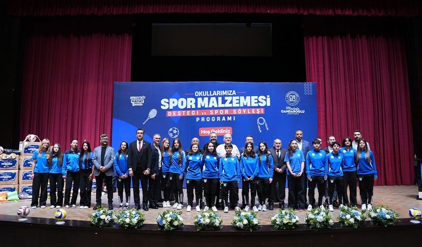 Arnavutköy Belediyesi’nden eğitim kurumlarına spor malzemesi desteği
