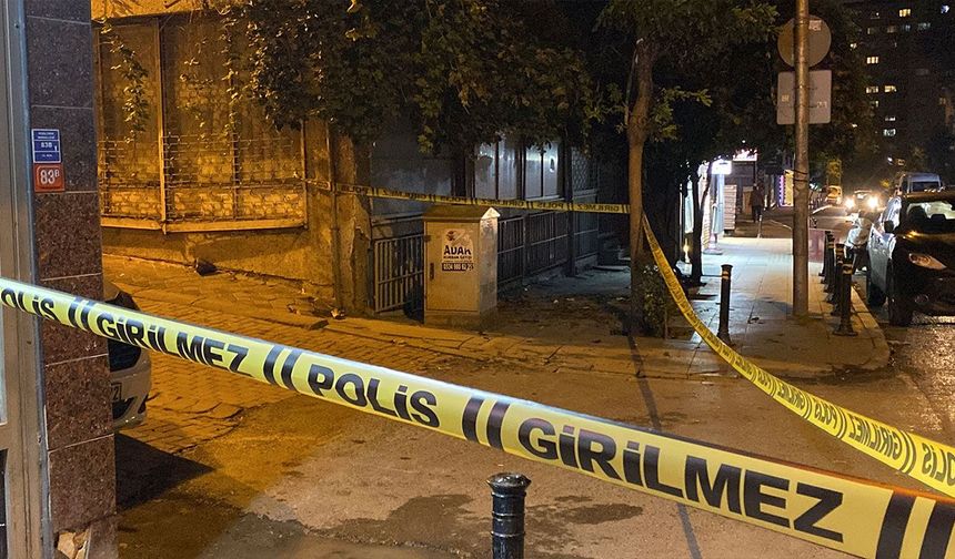 Zeytinburnu’nda gece yarısı kurşun yağmuru!