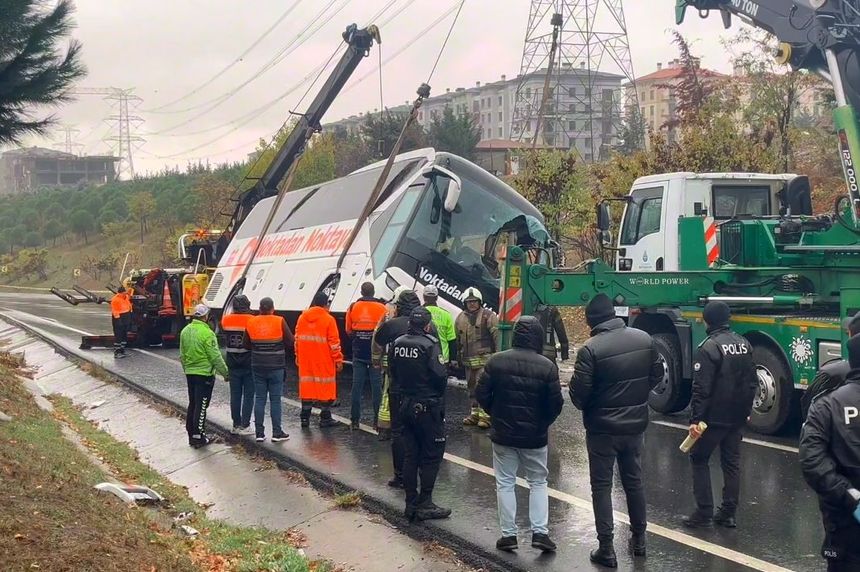 Esenlerde yaşanan feci kazanın ardından yol tekrardan trafiğe açıldı