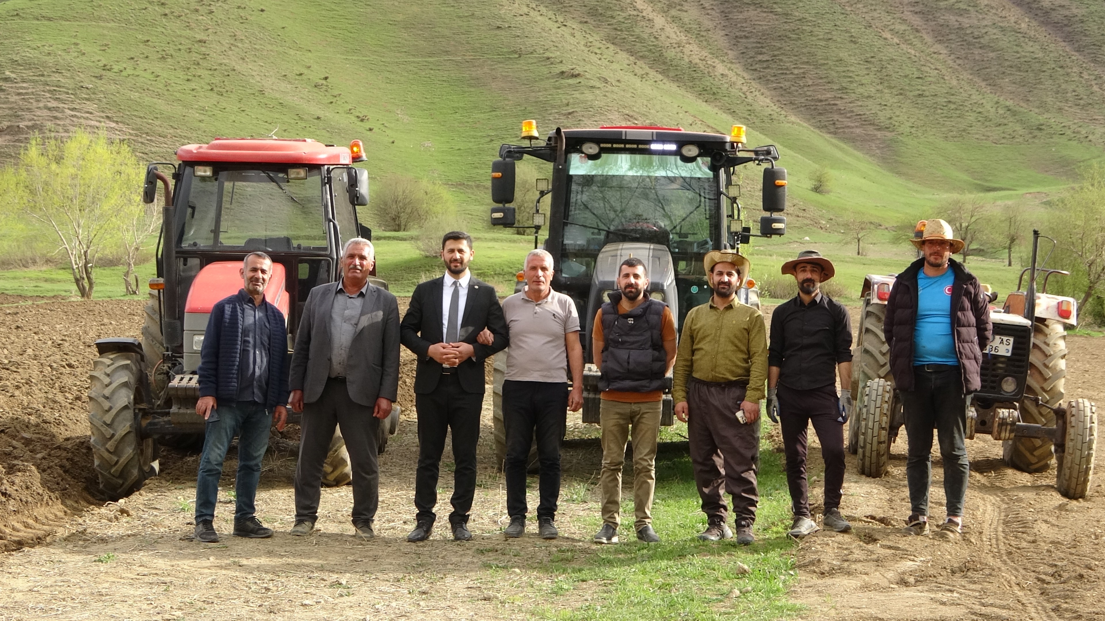 yuksekovada-yillar-sonra-seker-pancari-ekilecek (1)