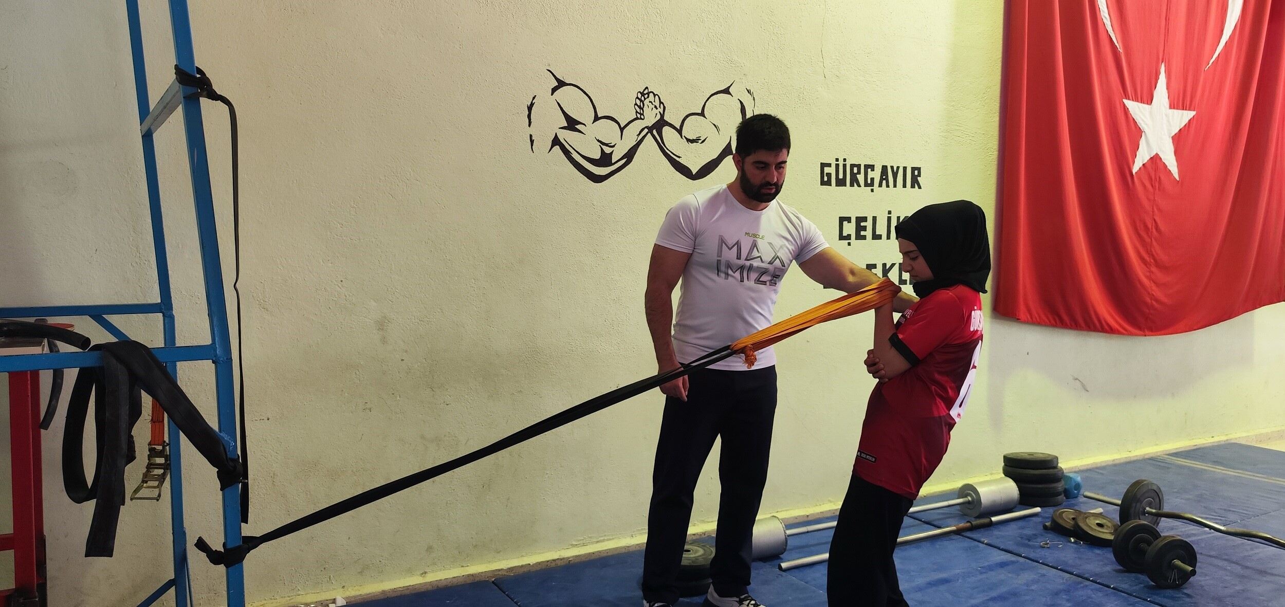 bilek-guresinde-basaridan-basariya-kosan-ikbal-keser-dunya-sampiyonlugunu-hedefliyor (2)