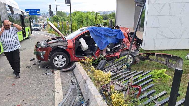 izmitteki-trafik-kazasi-bir-ailedeki-3-kisiyi-hayattan-kopardi (3)