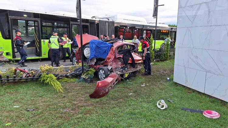 izmitteki-trafik-kazasi-bir-ailedeki-3-kisiyi-hayattan-kopardi (4)