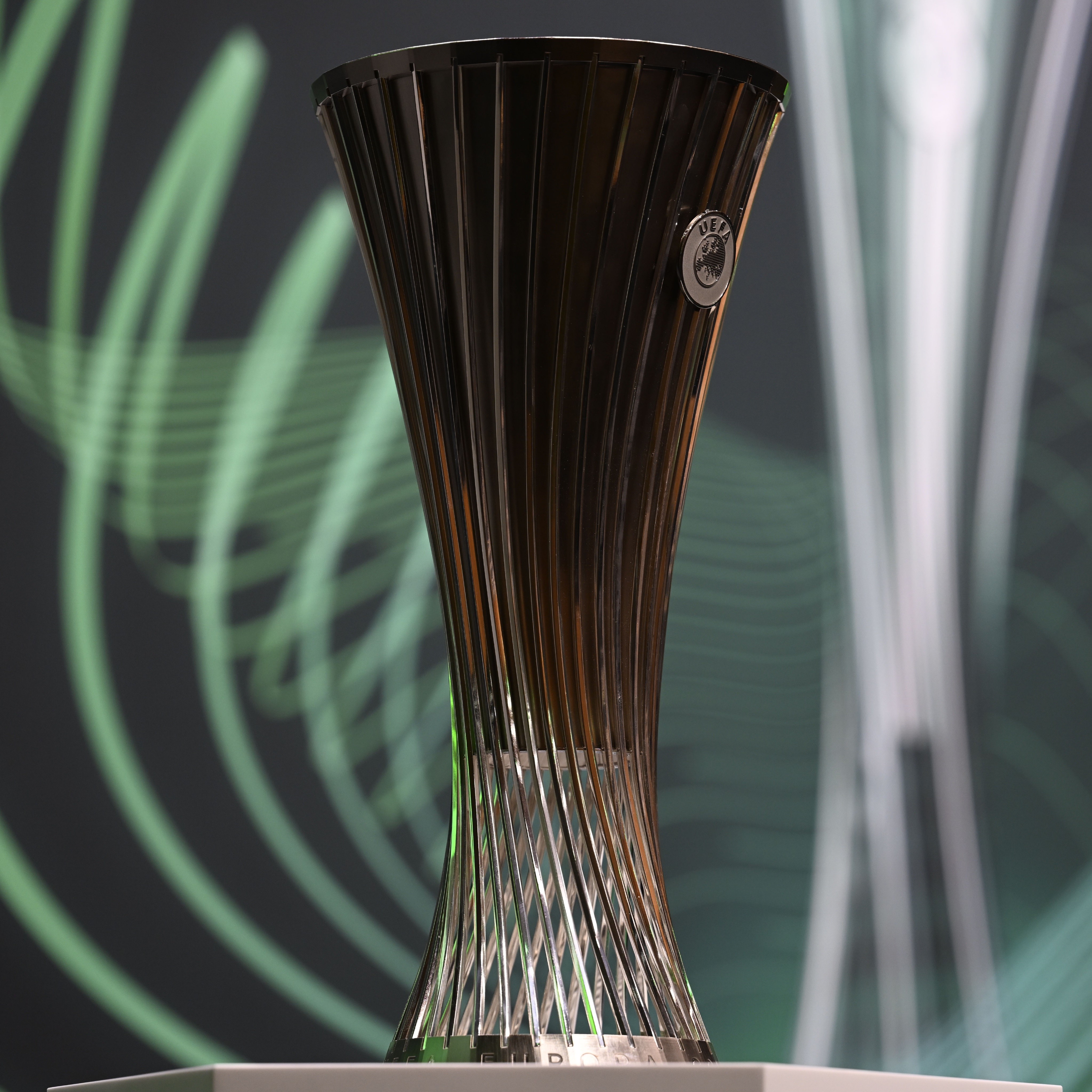 uefa-avrupa-konferans-liginde-kupa-sahibini-buluyor (1)