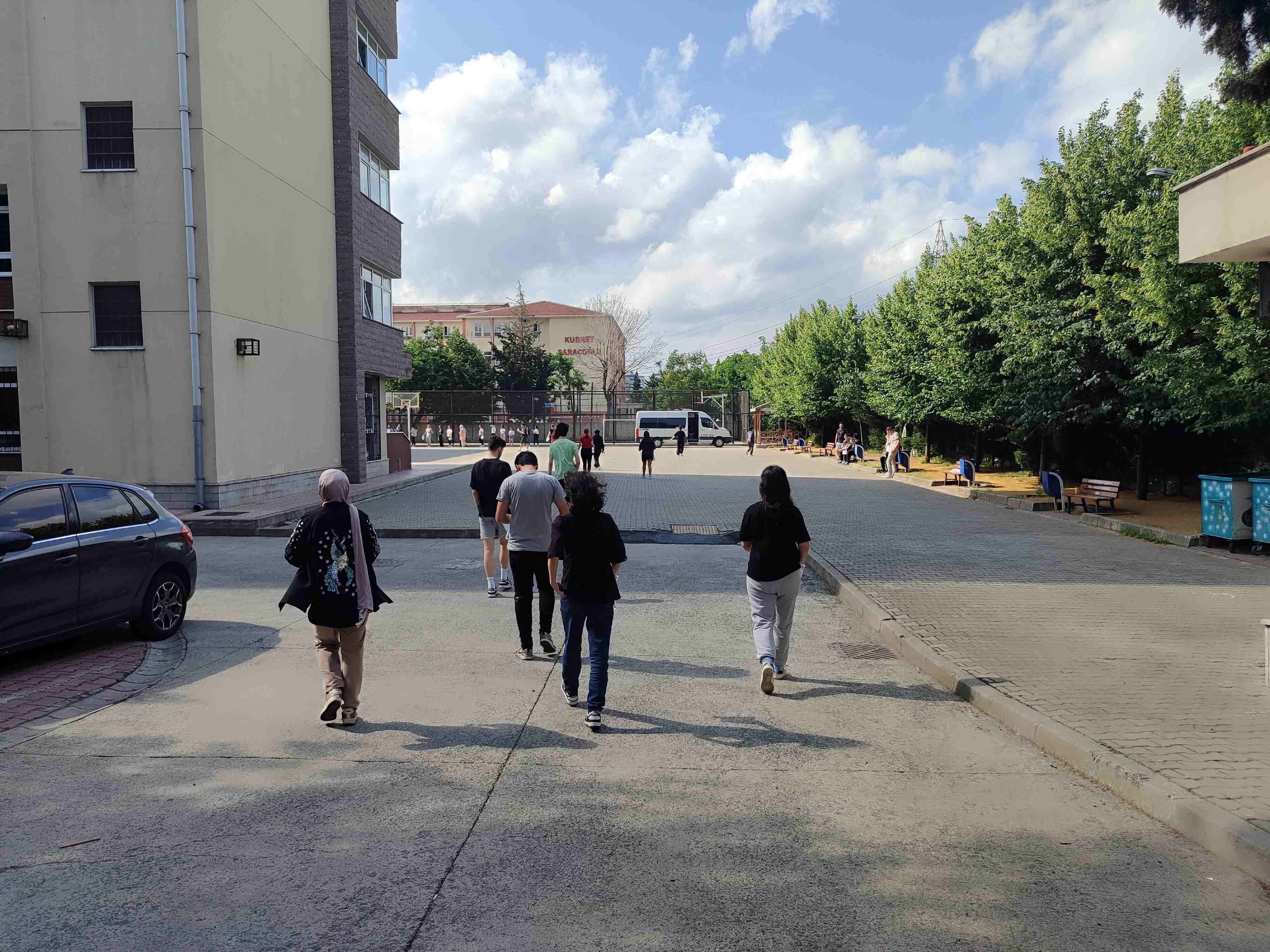 yks-nin-ikinci-oturumu-ayt-basladi (2)