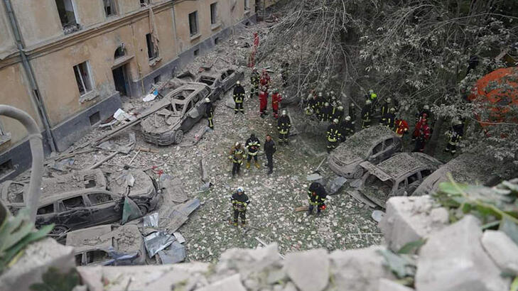 rusyadan-lvive-fuze-saldirisi-4-kisi-hayatini-kaybetti