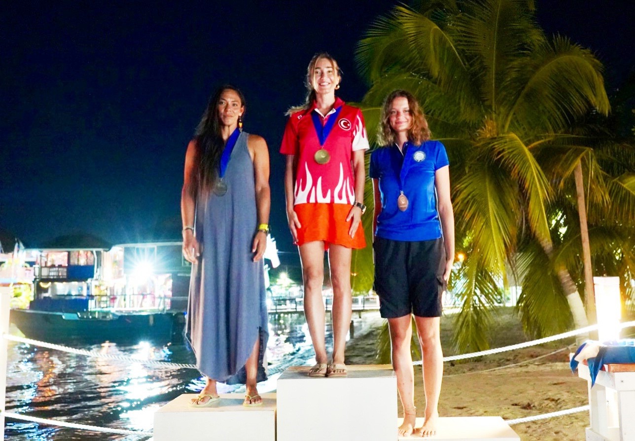 milli-sporcu-sahika-ercumen-iki-altin-madalya-birden-kazandi (1)