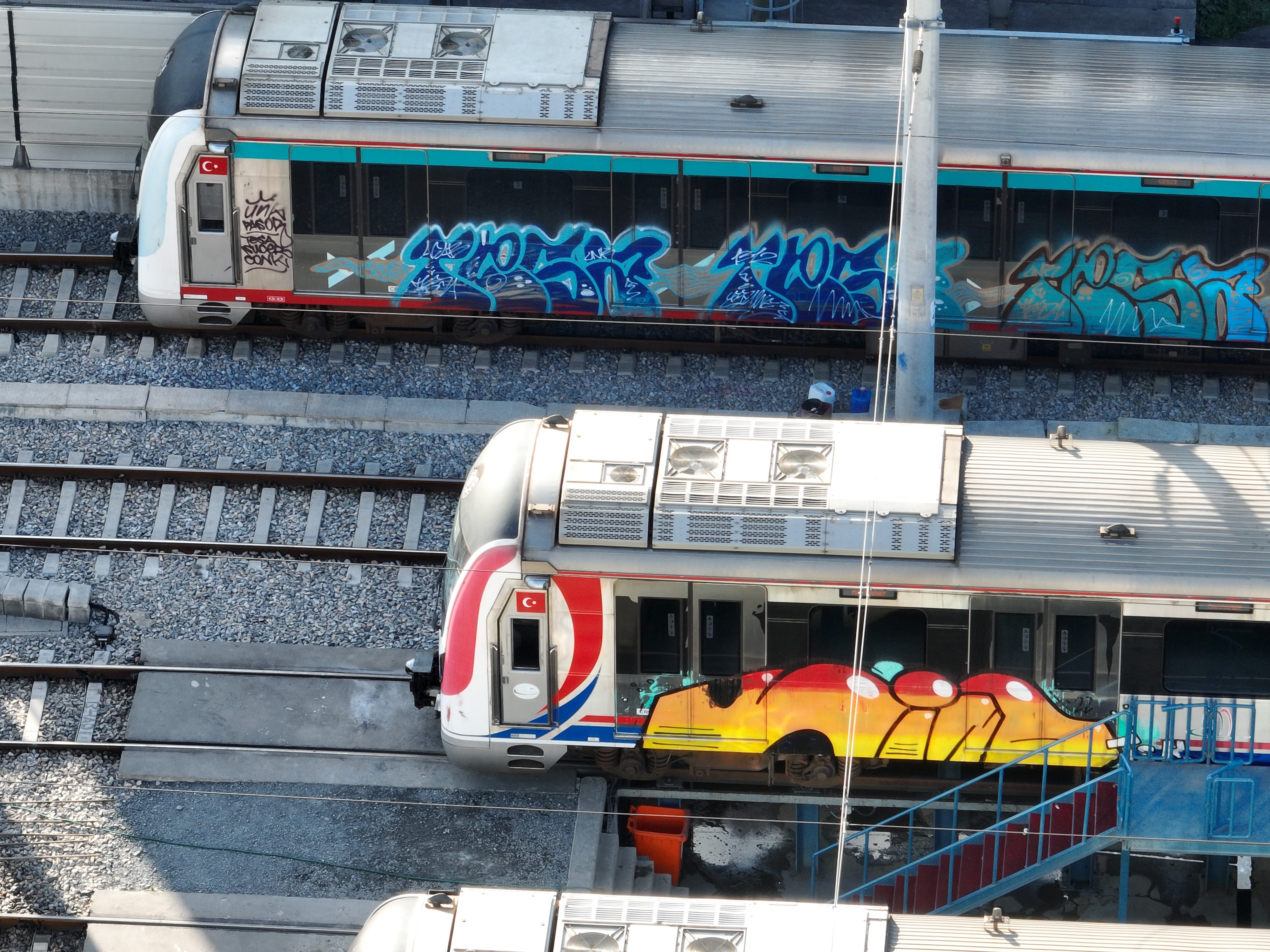 İstanbul’un grafitili vagonları