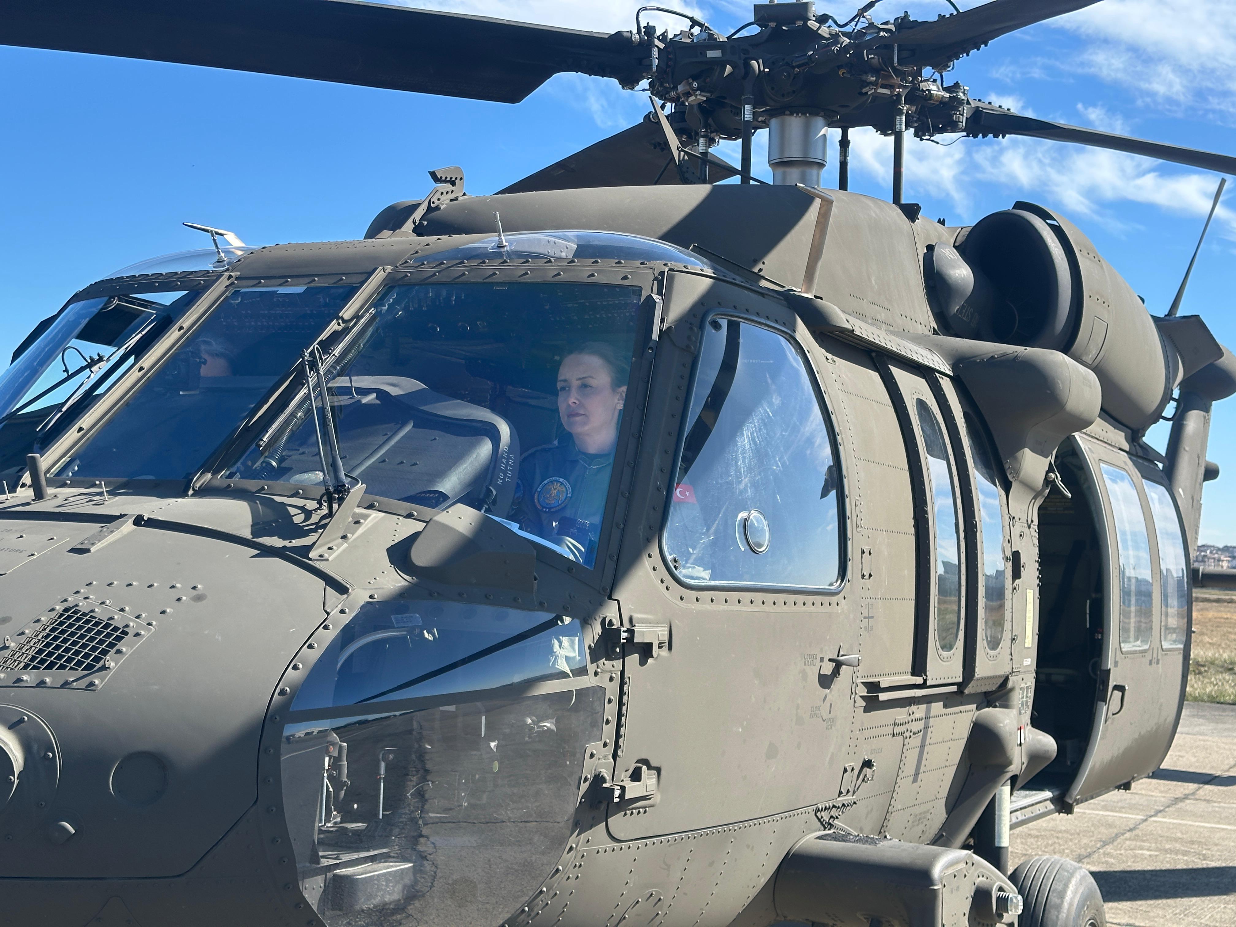 T S K N I N K A D I N P I L O T L A R I H E L I K O P T E R L E R L E 600620 177759