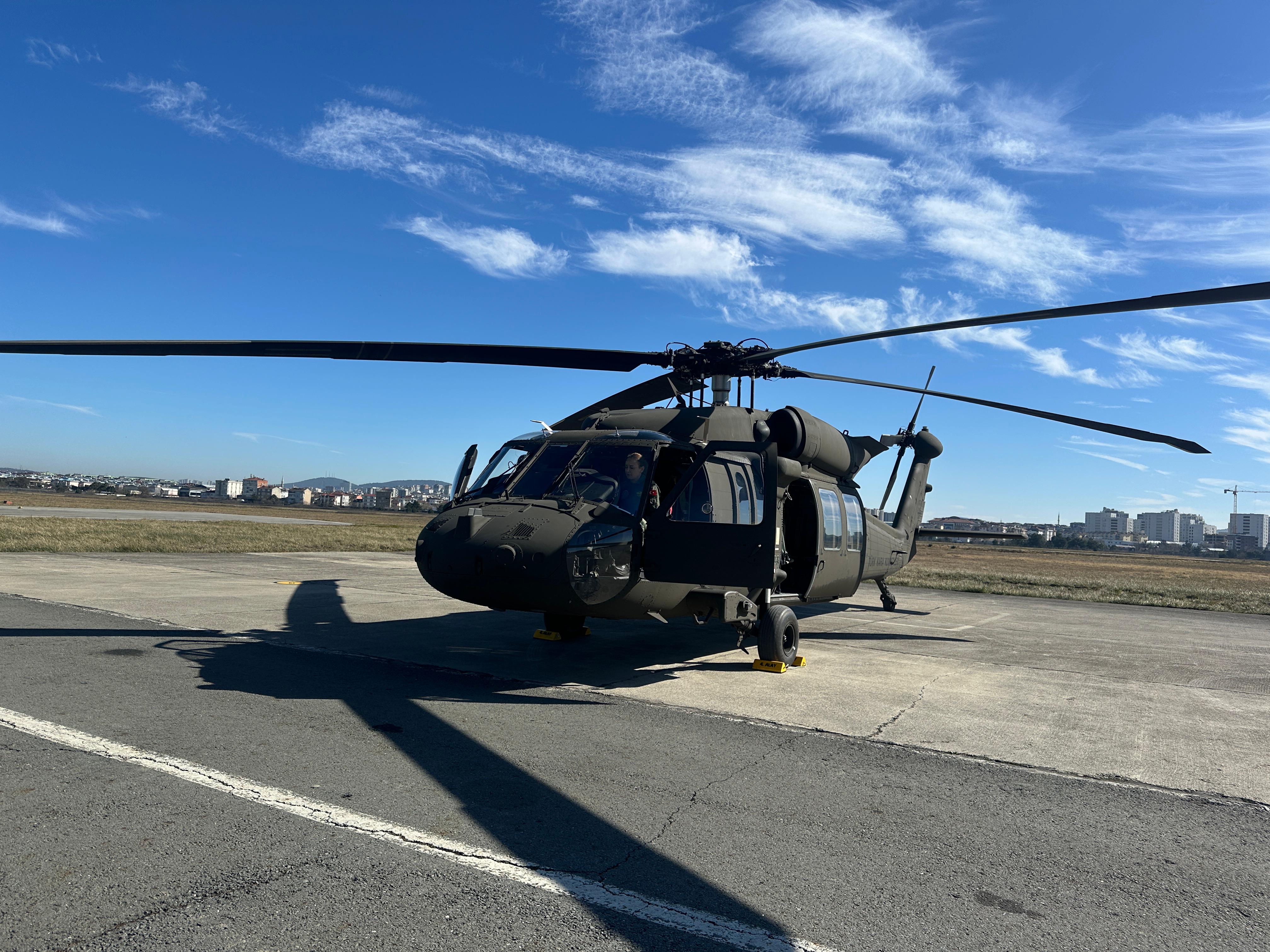 T S K N I N K A D I N P I L O T L A R I H E L I K O P T E R L E R L E 600622 177759