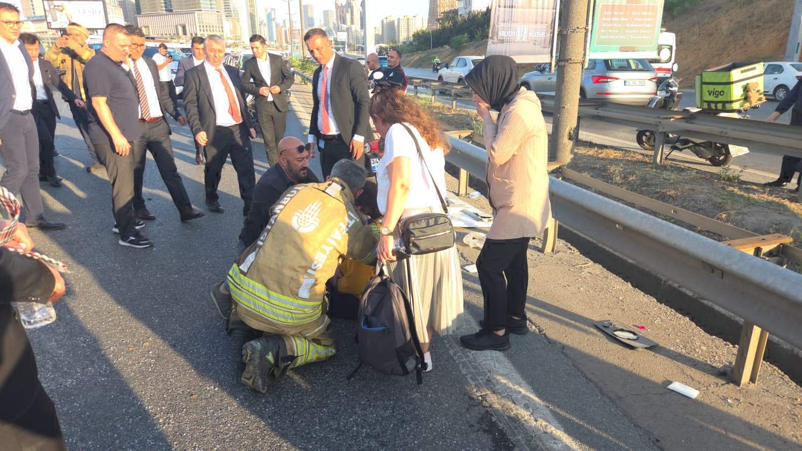 I S T A N B U L U M R A N I Y E D E S E R V I S M I D I B U S U D 866563 257405