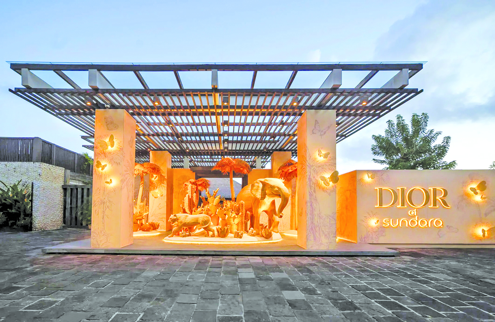 Pop Up Store