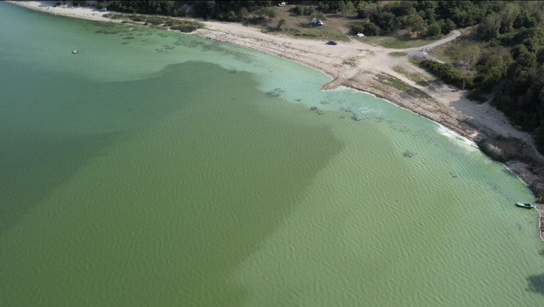 I S T A N B U L A R N A V U T K O Y D E D U R U G O L U N Y E S I L 908830 270059