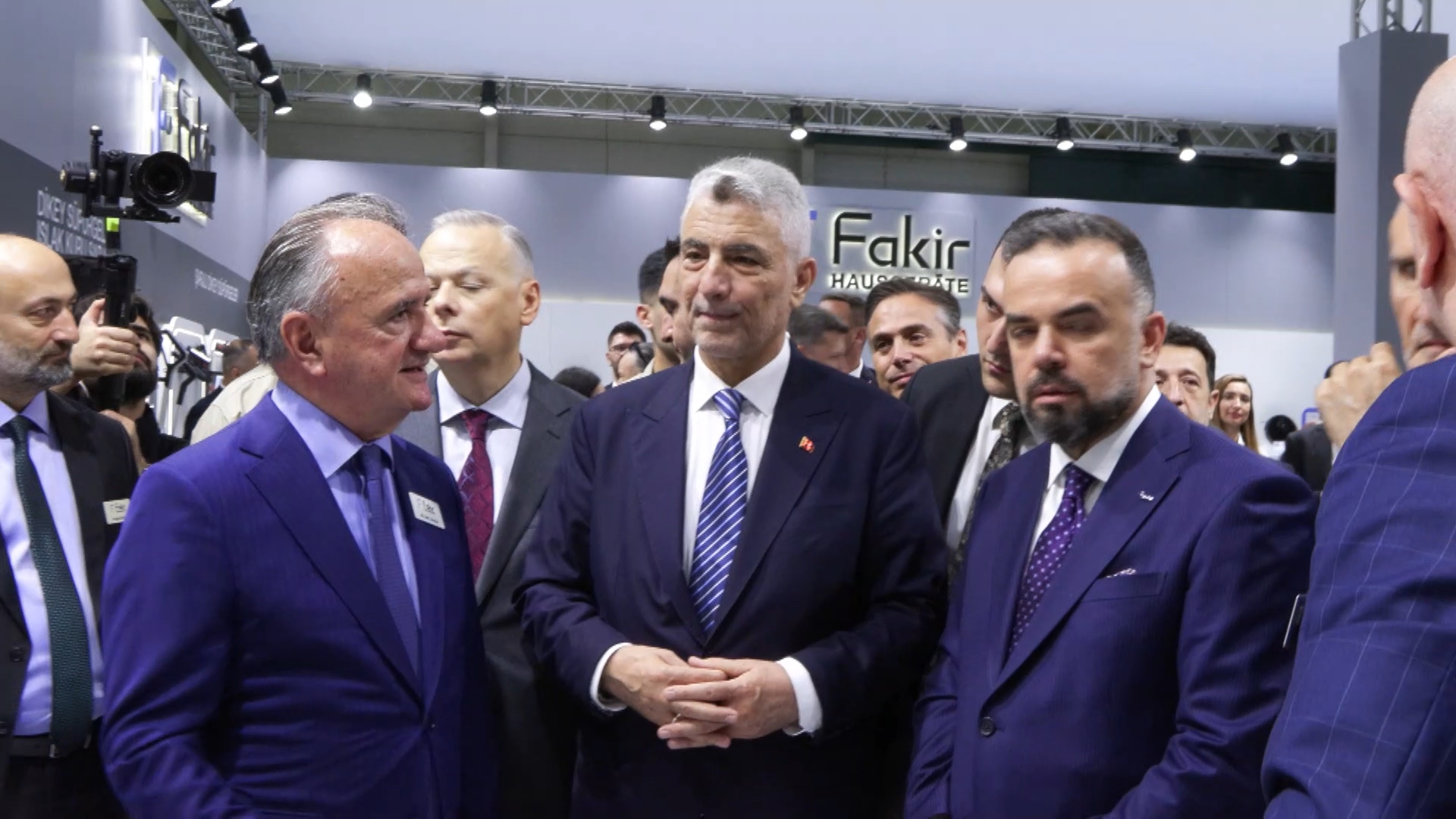 I S T A N B U L O M E R B O L A T M A L I H R A C A T I M I Z I 908337 269912