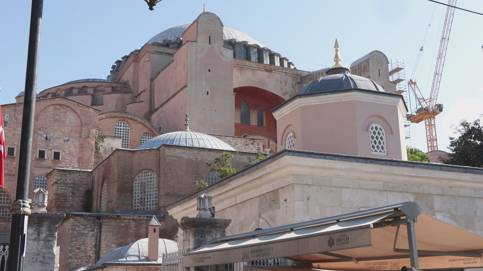 I S T A N B U L V A L I G U L D I J I T A L I S T A N B U L 915514 272012