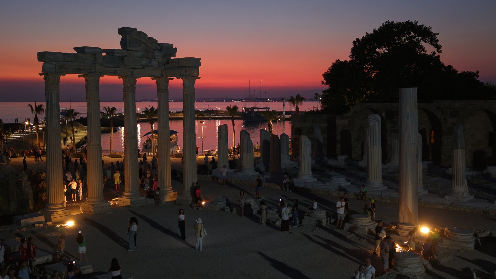 B A K A N E R S O Y S I D E V E E F E S O R E N Y E R L E R I Y L 942855 280021