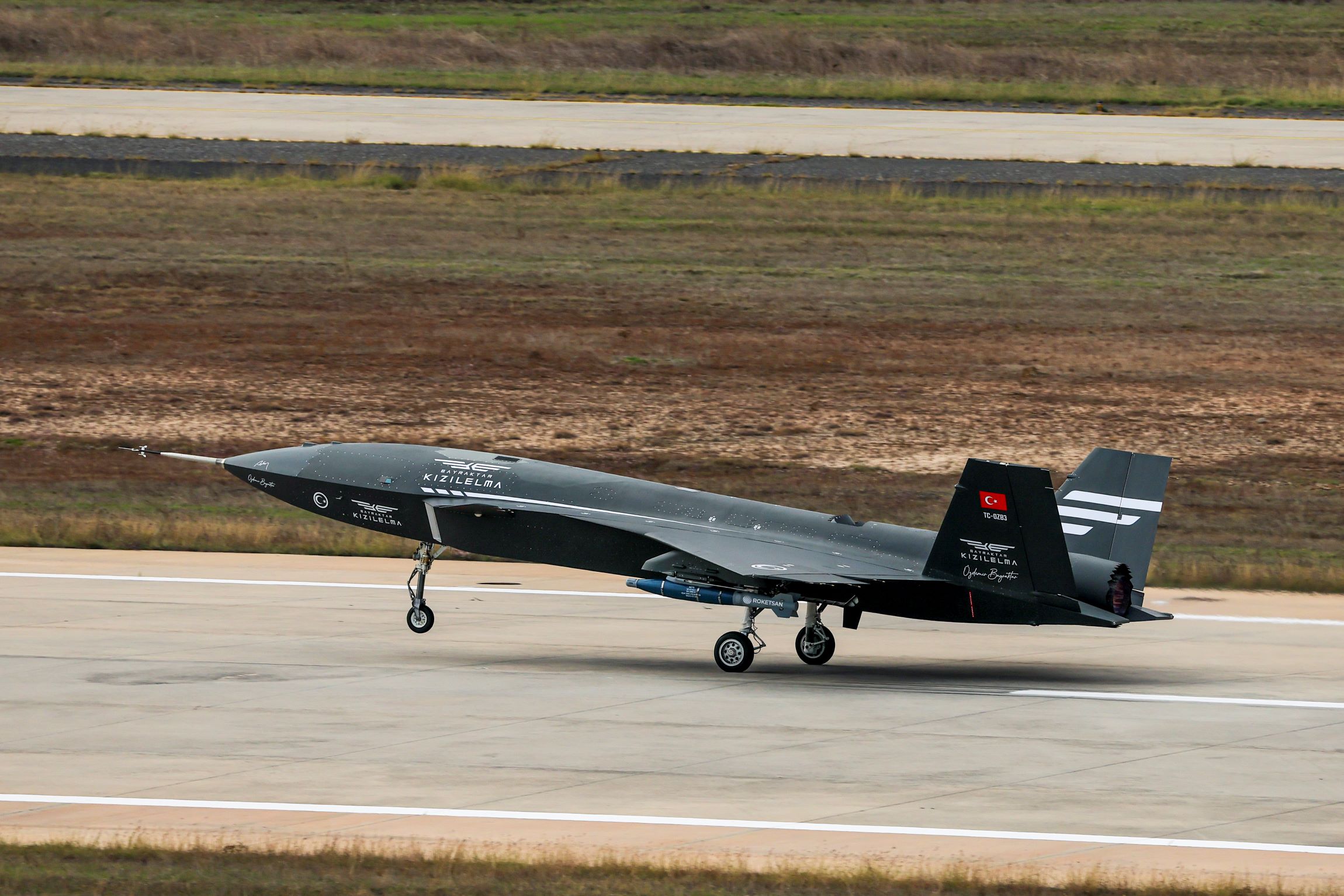 B A Y R A K T A R K I Z I L E L M A I L K A T I S T E S T I N D E H E 954340 283372