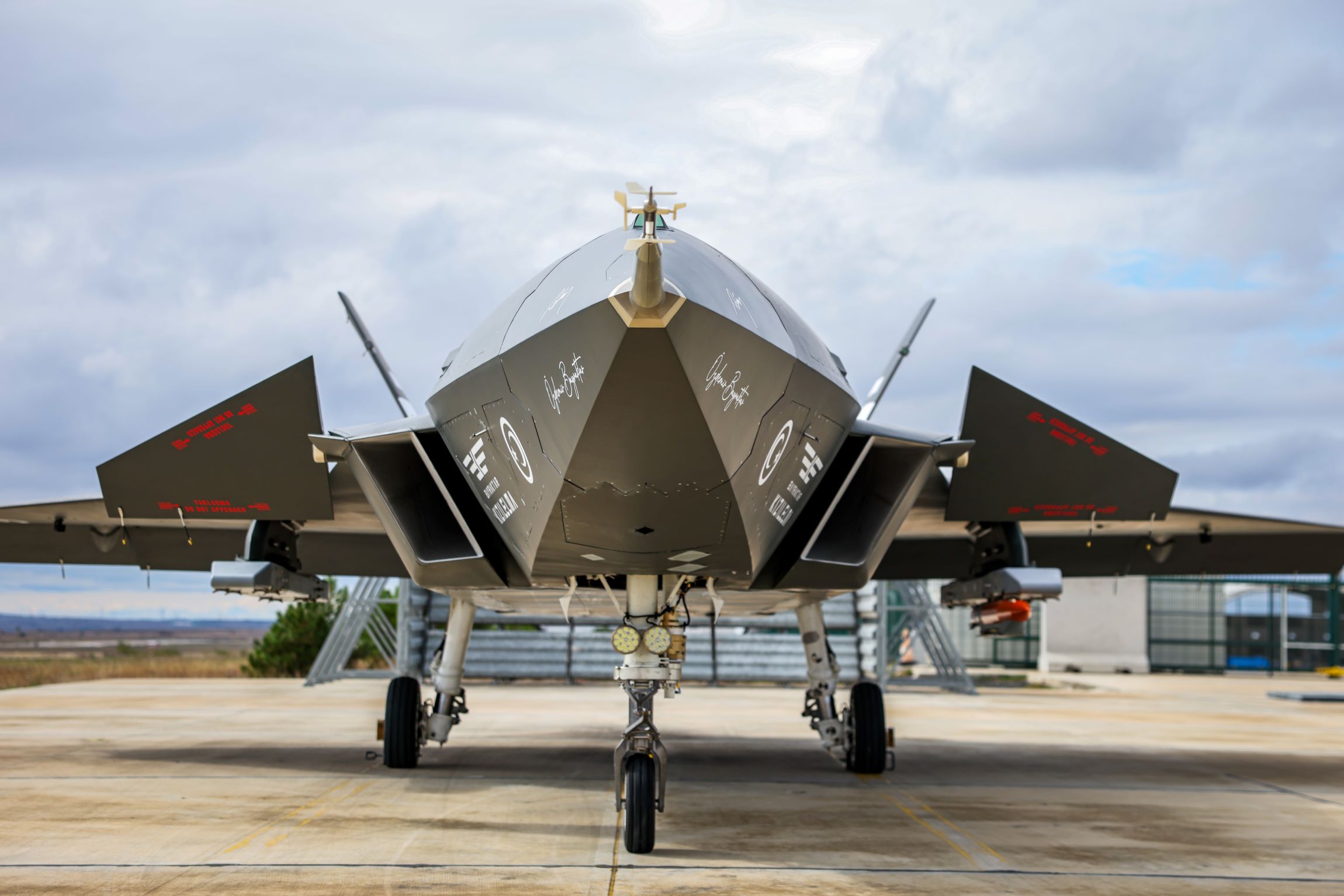 B A Y R A K T A R K I Z I L E L M A I L K A T I S T E S T I N D E H E 954343 283372