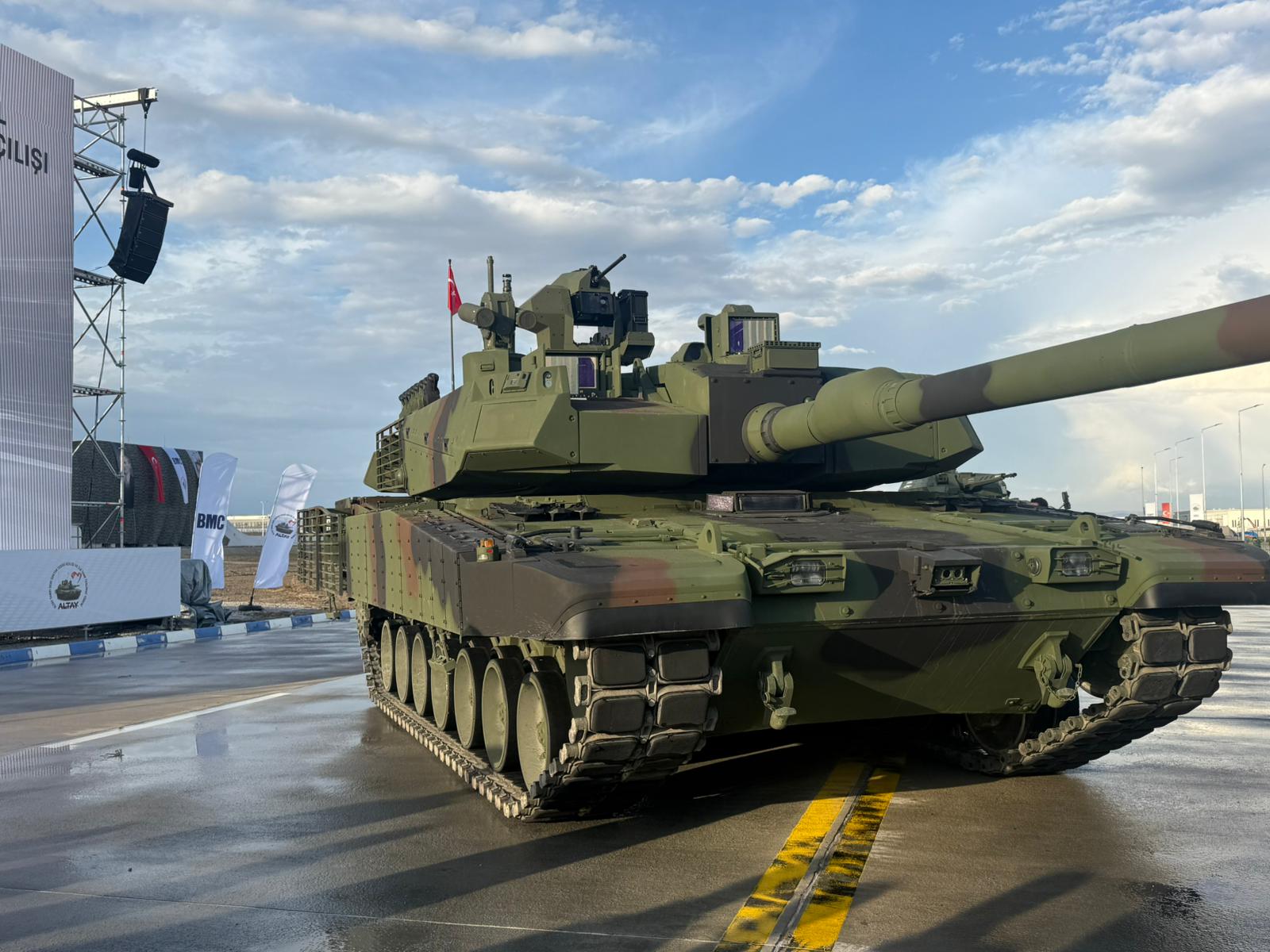 C U M H U R B A S K A N I E R D O G A N A L T A Y L A B I R L I K T E 987295 293066