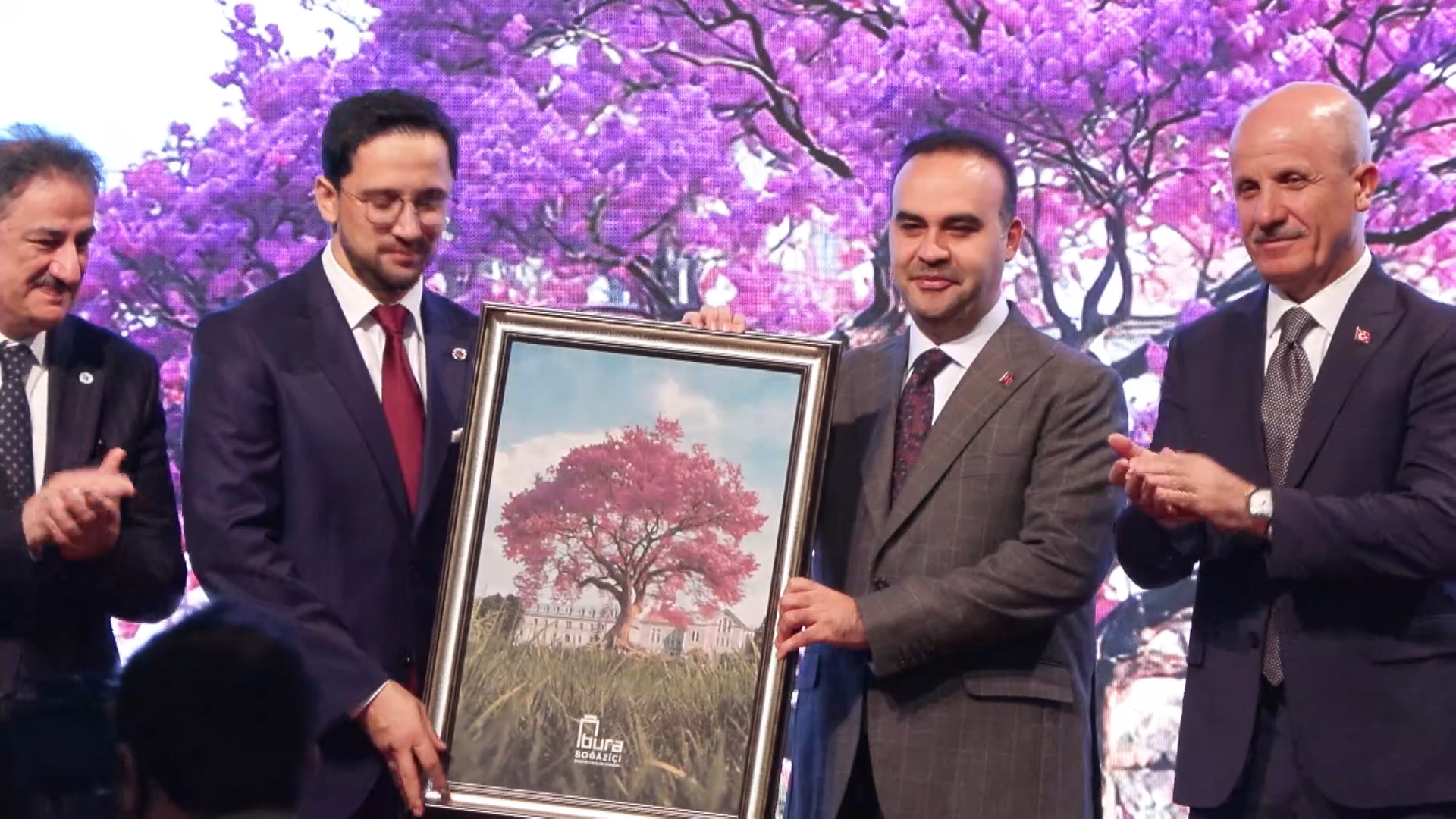 I S T A N B U L B A K A N K A C I R M I L L I G E L I R I M I Z I N 959789 285010