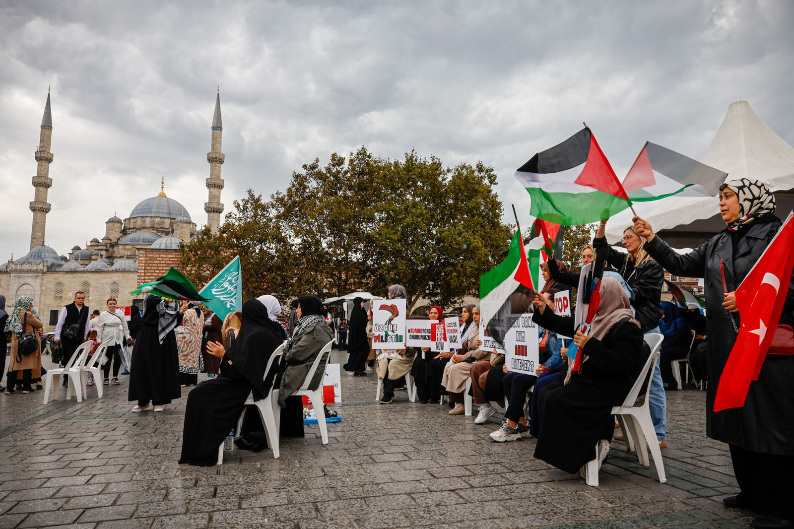 I S T A N B U L E M I N O N U’ N D E G A Z Z E I C I N O Z G U R L 946363 281065