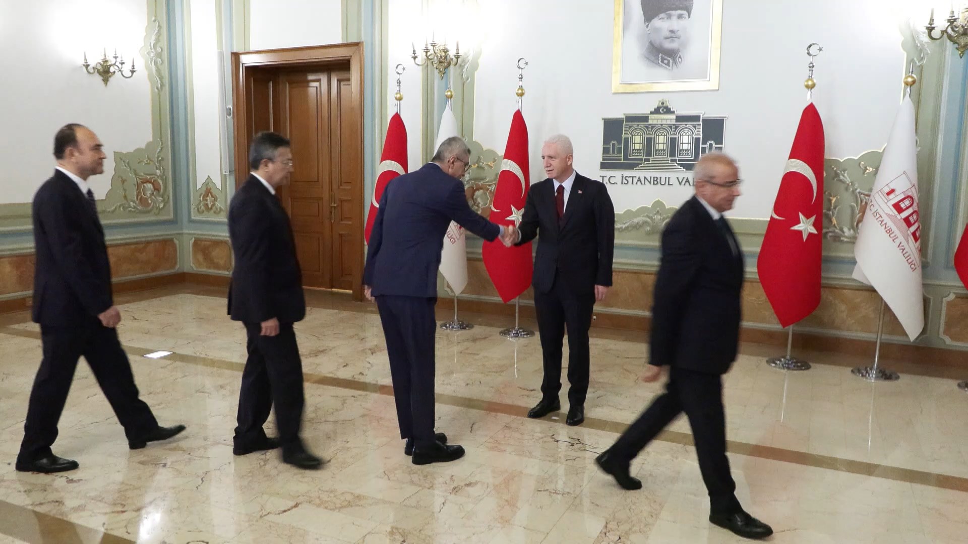 ISTÁN BULISTAN BULL VALILIGI EN DECUM HURIY 987781 293252