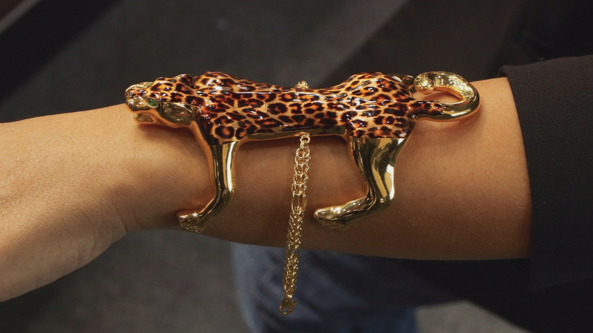 I S T A N B U L M U C E V H E R F U A R I N D A E N Y O G U N I 941856 279675