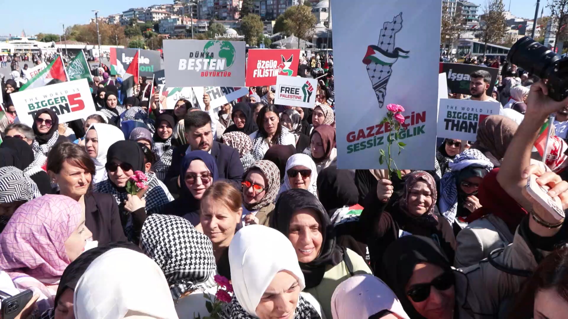 I S T A N B U L U S K U D A R D A G A Z Z E I C I N S E S S I Z 950161 282093