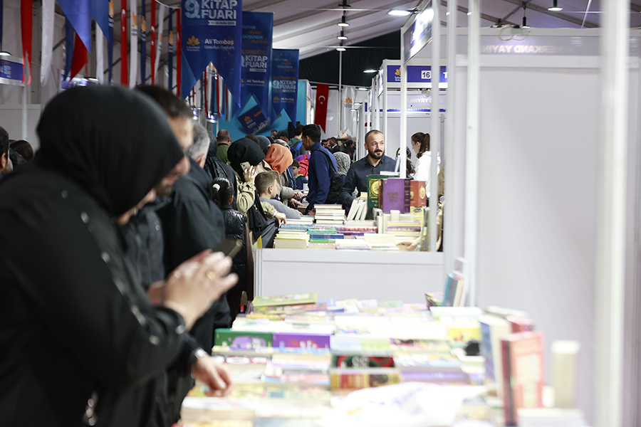 S U L T A N B E Y L I K I T A P F U A R I B A S L A D I 959404 284901