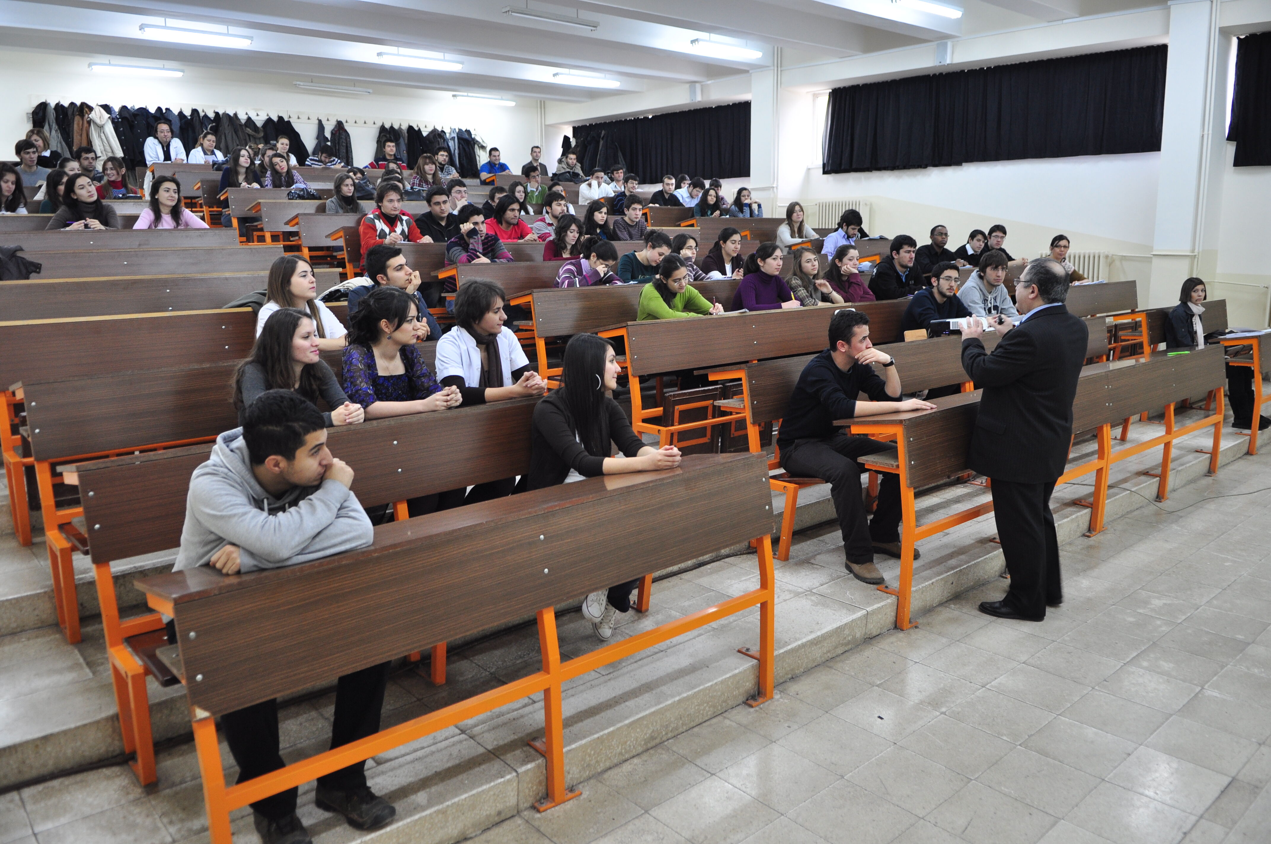 Y O K L I S A N S E G I T I M I 3 Y I L D A T A M A M L A N A B I L 973662 289138