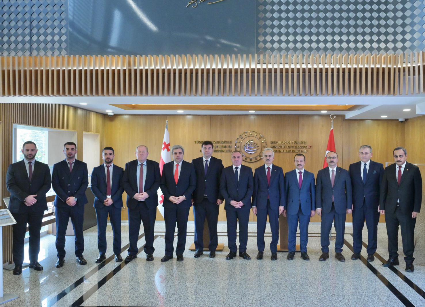 B A K A N U R A L O G L U G U R C I S T A N A L T Y A P I B A K A N I 1013804 300800