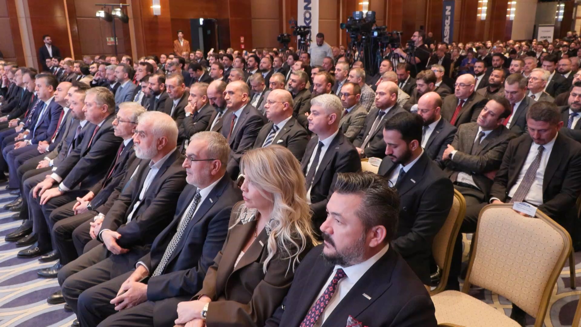 I S T A N B U L B A K A N K A C I R M I L L I T E K N O L O J I 1038870 308318