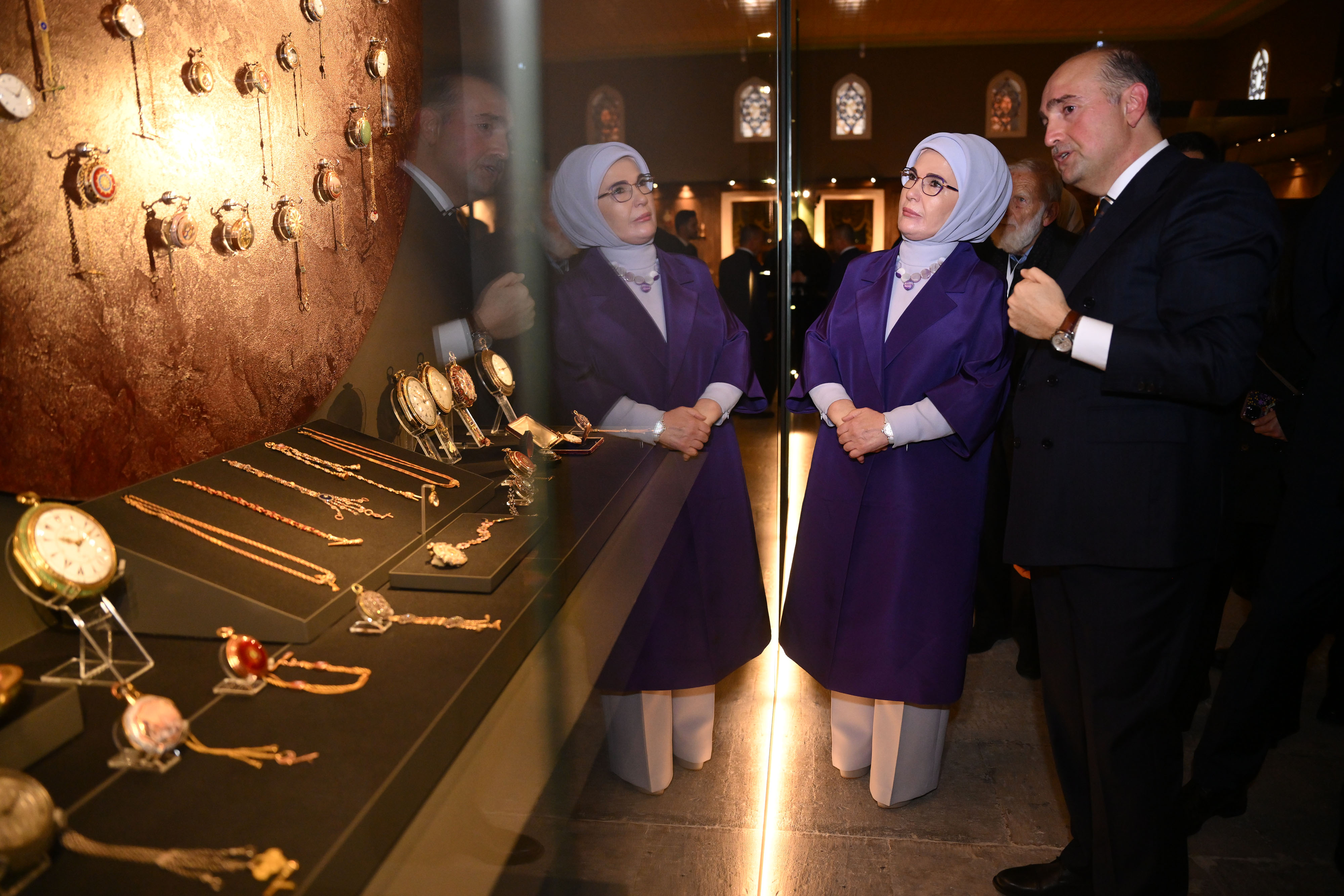 I S T A N B U L E M I N E E R D O G A N T O P K A P I S A R A Y I 1004280 297988