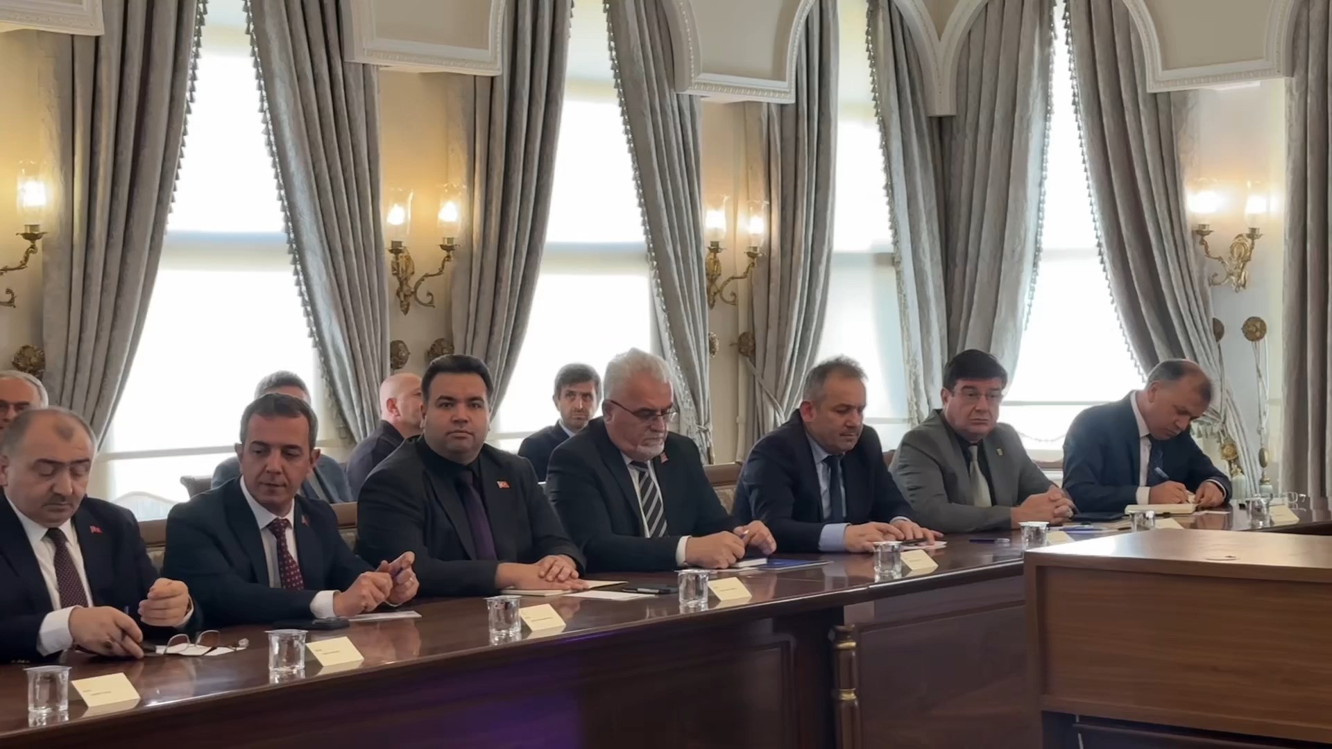 I S T A N B U L I S T A N B U L V A L I L I G I N D E G I D A G U 1023370 303662